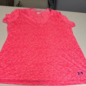 Under Armour semi fitted heat gear XL